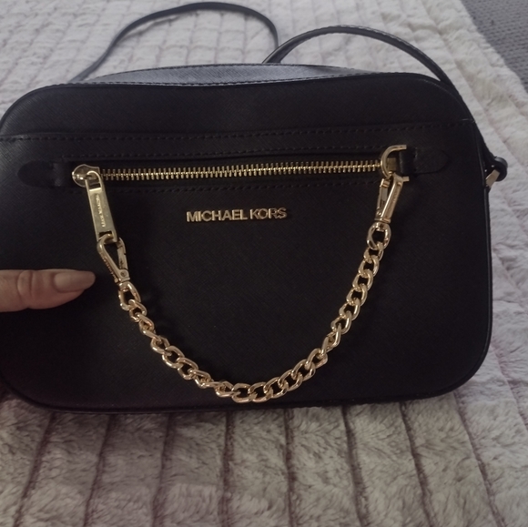 NWOT Michael Kors Black Jet Set Large Saffiano Leather Crossbody Bag w/Gold - Picture 4 of 12